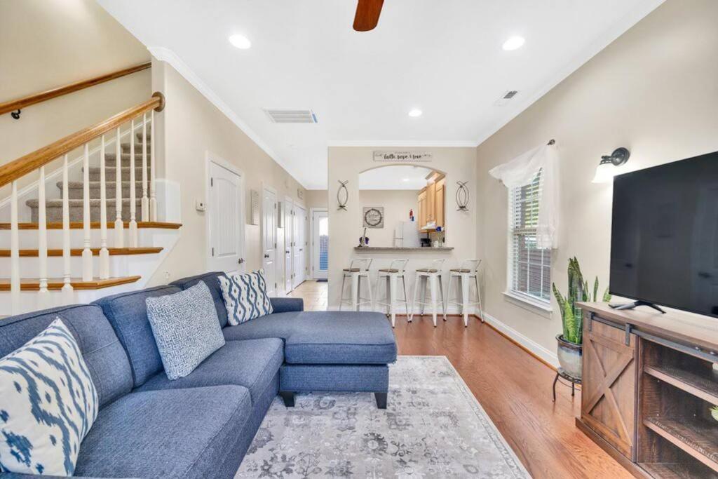 Cozy 2B Townhouse King Bed Free Parking Tv In Brs Villa Concord Exterior photo