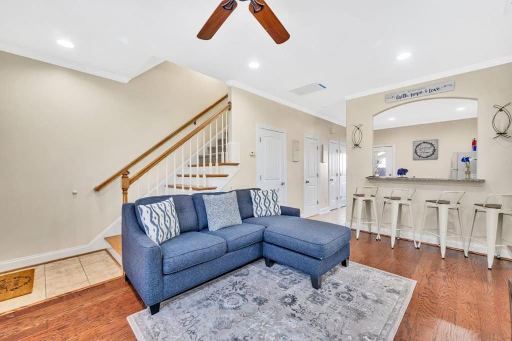 Cozy 2B Townhouse King Bed Free Parking Tv In Brs Villa Concord Exterior photo